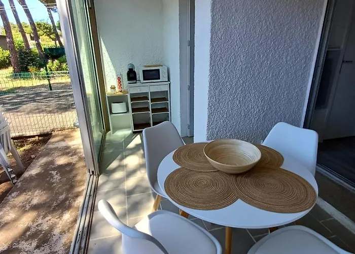 Sortie Village Naturiste - Rez De Jardin - Piscine アパート アグド