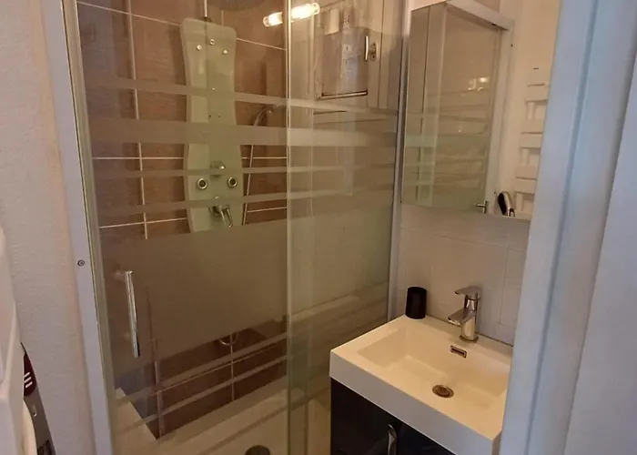 Sortie Village Naturiste - Rez De Jardin - Piscine *